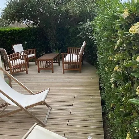 Capitelles : Appart Avec Jardin, Face A La - Piscine Dans 생시프리앙